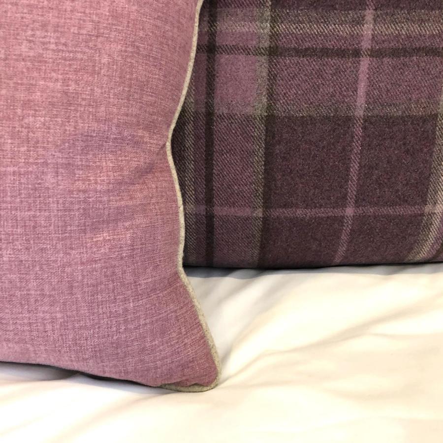 Chestnuts House Boutique B&B Бат Экстерьер фото Tweed cushions