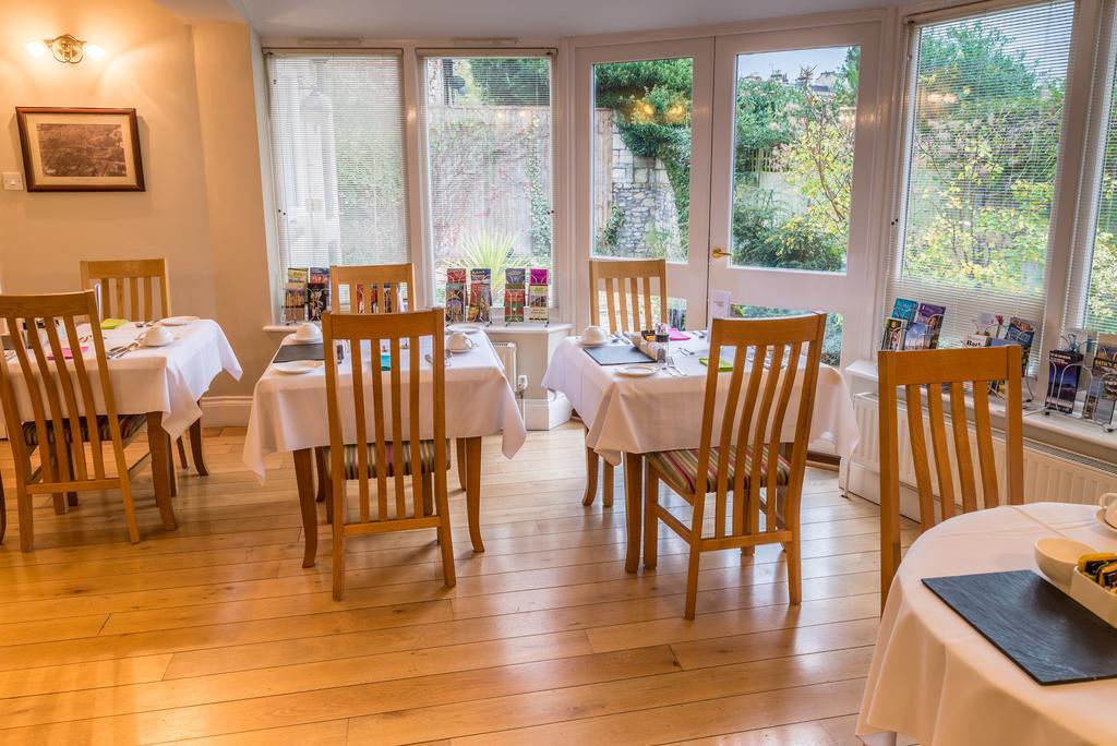 Chestnuts House Boutique B&B Бат Экстерьер фото The dining room at the Old Vicarage