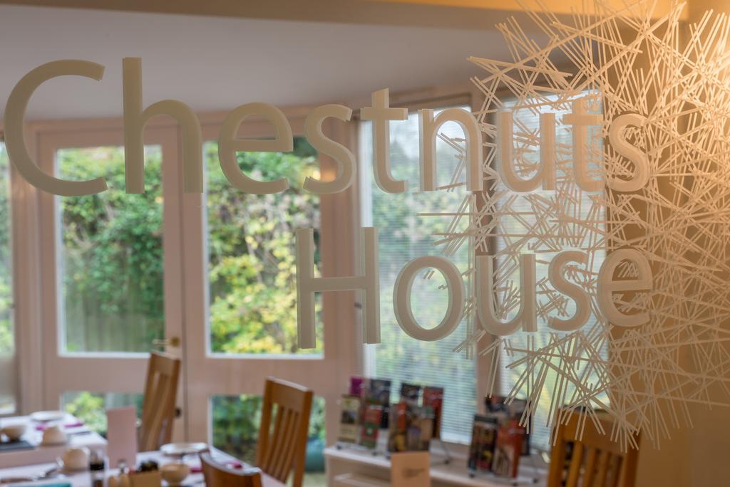 Chestnuts House Boutique B&B Бат Экстерьер фото The interior of the restaurant